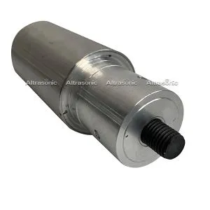 El transductor ultrasónico económico 20khz reemplaza al transductor de soldadura ultrasónica Rinco